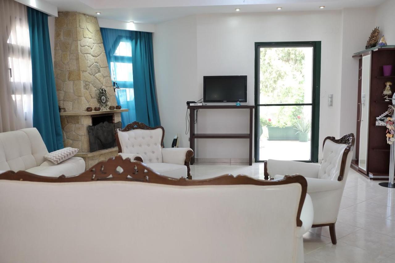 Irenes Apartment Kallithea  Esterno foto